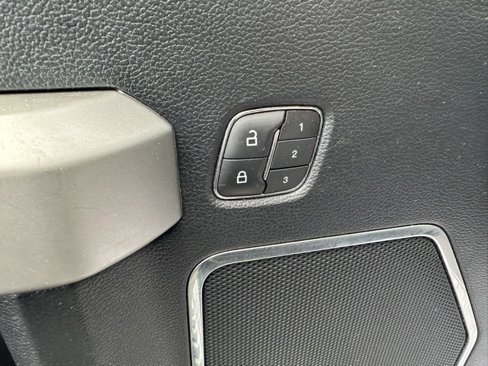 Used 2020 Ford F150 Lariat w/ Equipment Group 502A Luxury image 18