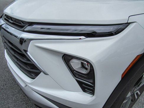 New 2025 Chevrolet TrailBlazer LT w/ Driver Confidence Package image 8