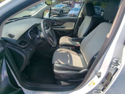 Used 2017 Buick Encore Preferred image 18