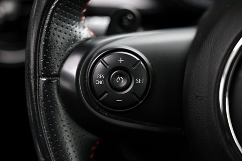 Used 2019 MINI Cooper S image 34