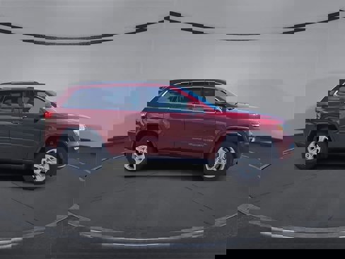 Used 2017 Jeep Grand Cherokee Laredo w/ Quick Order Package 23E image 9