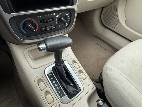 Used 2003 Saturn L-Series L200 w/ Convenience Pkg image 18