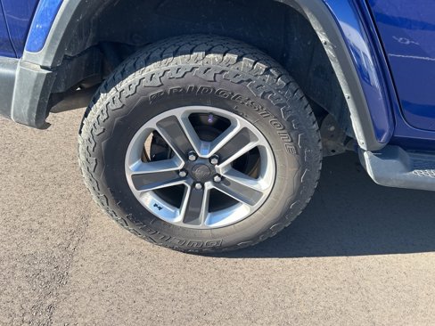 Used 2018 Jeep Wrangler Unlimited Sahara w/ Dual Top Group image 8