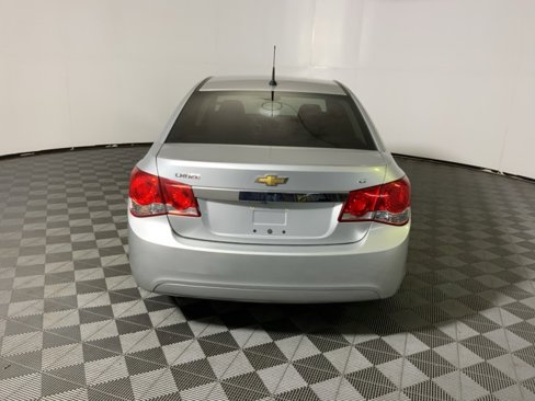 Used 2014 Chevrolet Cruze LT image 9