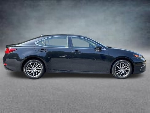 Used 2017 Lexus ES 350 image 4