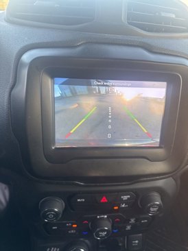 Used 2021 Jeep Renegade Sport image 14