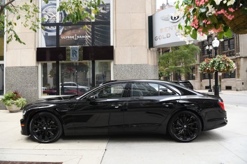 New 2026 Bentley Flying Spur Azure image 7
