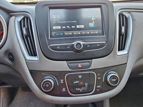 Used 2017 Chevrolet Malibu LS image 15