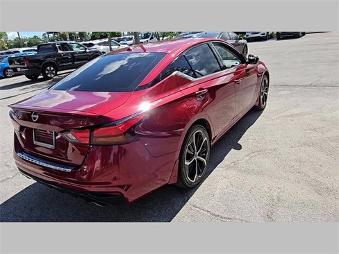 Used 2023 Nissan Altima 2.5 SR image 24