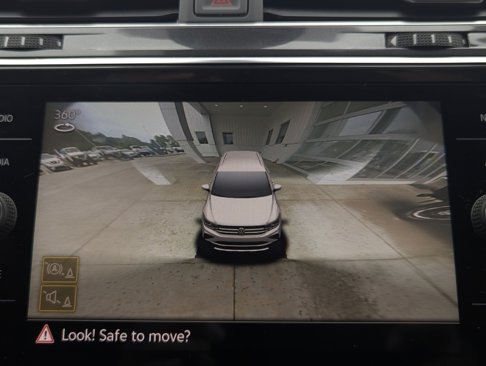 Used 2022 Volkswagen Tiguan SEL R-Line image 40