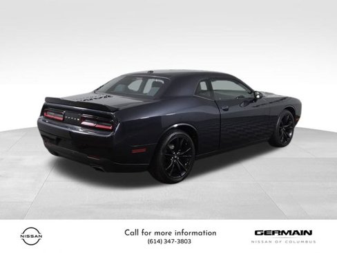 Used 2018 Dodge Challenger SXT w/ Blacktop Package image 6