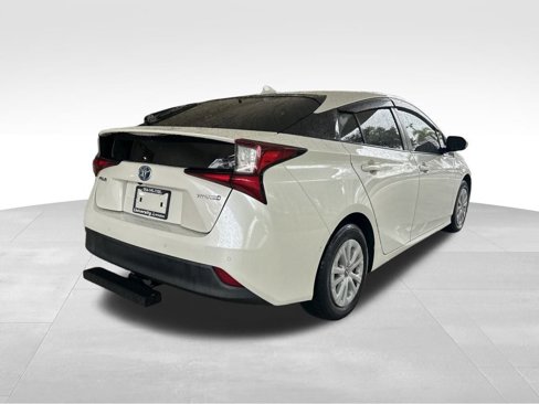 Used 2019 Toyota Prius L Eco image 3