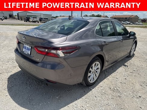 Used 2023 Toyota Camry LE image 6
