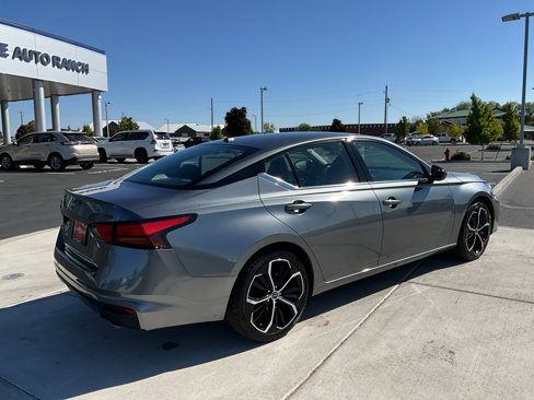 Used 2023 Nissan Altima 2.5 SR image 3