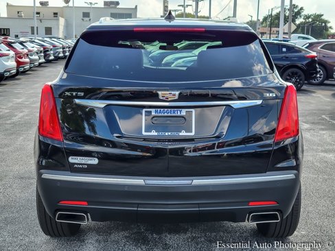 Used 2018 Cadillac XT5 AWD image 5