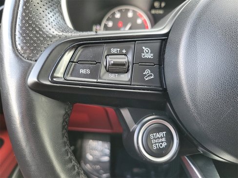 Used 2020 Alfa Romeo Stelvio w/ Nero Edizione image 6