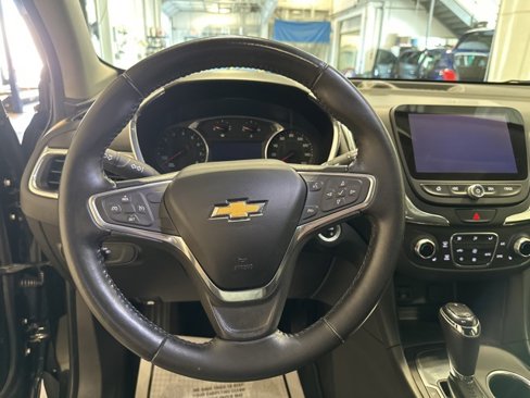 Used 2018 Chevrolet Equinox LT w/ Sun & Infotainment Package image 13