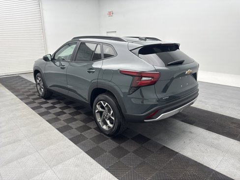 New 2025 Chevrolet Trax LT w/ LT Convenience Package image 5