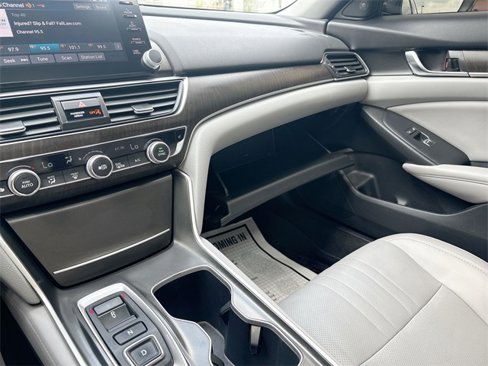 Used 2018 Honda Accord EX-L image 38