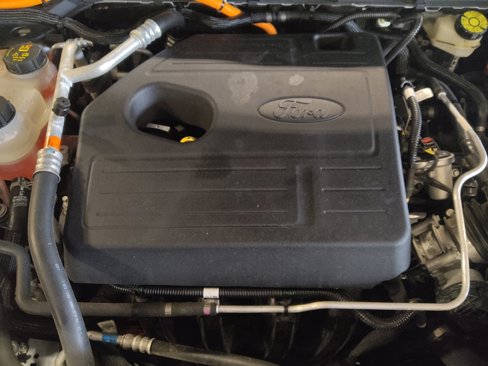 Used 2020 Ford Escape Titanium image 30