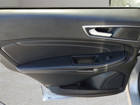 Certified 2022 Ford Edge Titanium image 10