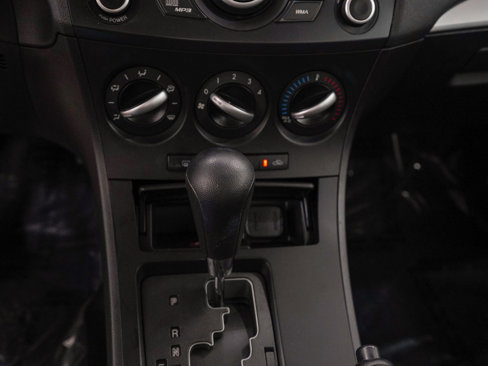 Used 2012 MAZDA MAZDA3 i Sport image 22