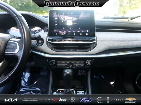 Used 2022 Jeep Compass Latitude w/ Convenience Group image 16