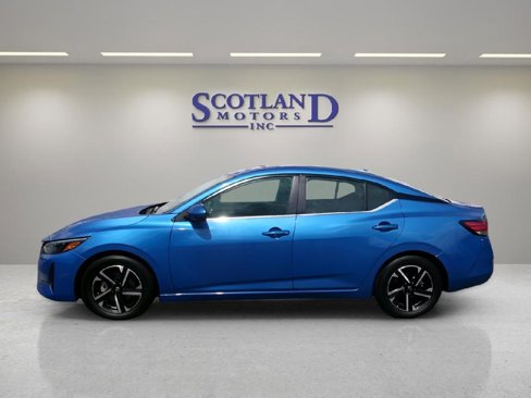 Used 2024 Nissan Sentra SV image 1