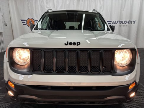 Used 2023 Jeep Renegade Trailhawk image 3