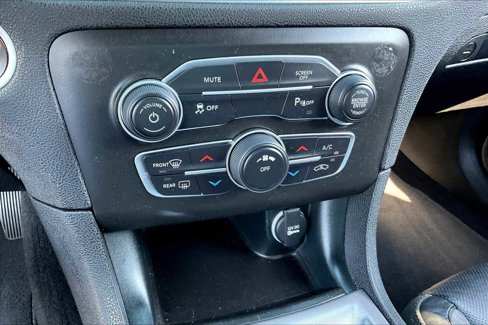 Used 2022 Dodge Charger SXT w/ Leather Interior Group image 32