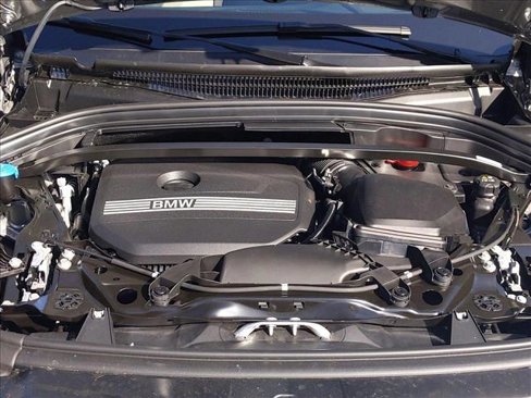 Used 2025 BMW X1 xDrive28i w/ Technology Package image 18