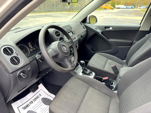 Used 2012 Volkswagen Tiguan S image 19