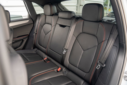 Used 2022 Porsche Macan image 35