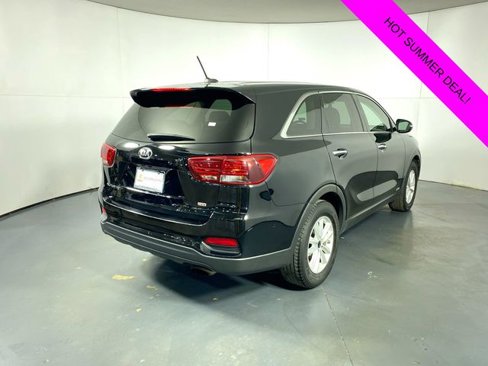 Used 2020 Kia Sorento LX image 36