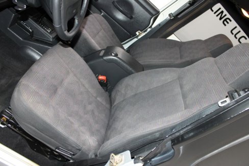 Used 2005 Jeep Wrangler Rubicon w/ Security Group image 20