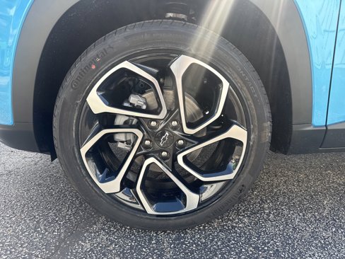 New 2025 Chevrolet Trax RS w/ Sunroof Package image 12