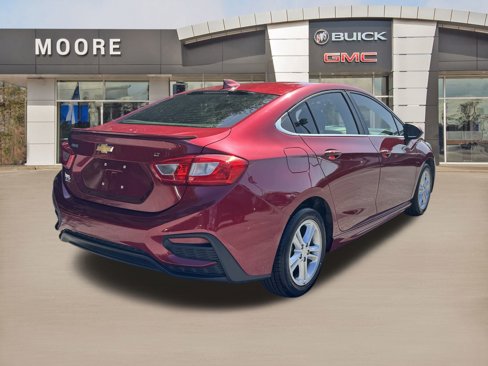 Used 2017 Chevrolet Cruze LT w/ Sun And Sound Package image 4
