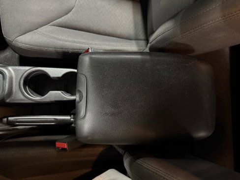Used 2018 Jeep Wrangler Sport image 18