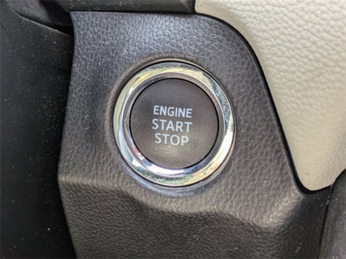 Used 2021 Toyota RAV4 XLE image 16