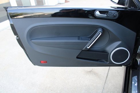 Used 2013 Volkswagen Beetle 2.5 image 9