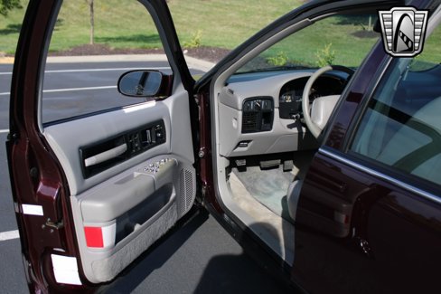 Used 1995 Chevrolet Impala SS image 12