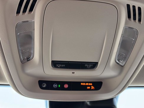 Used 2023 Buick Envision Essence image 31