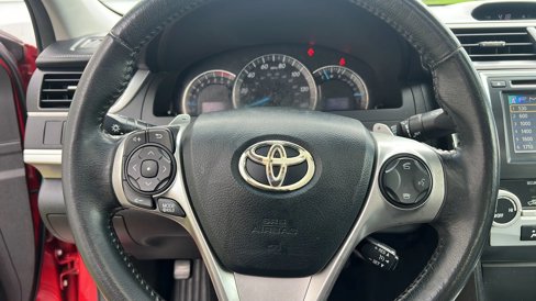 Used 2012 Toyota Camry XLE image 24