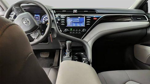 Used 2018 Toyota Camry LE image 40