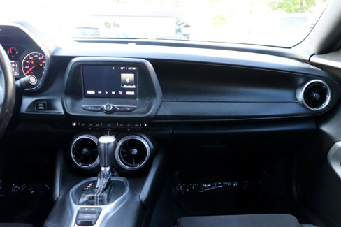 Used 2018 Chevrolet Camaro LT w/ RS Package image 18