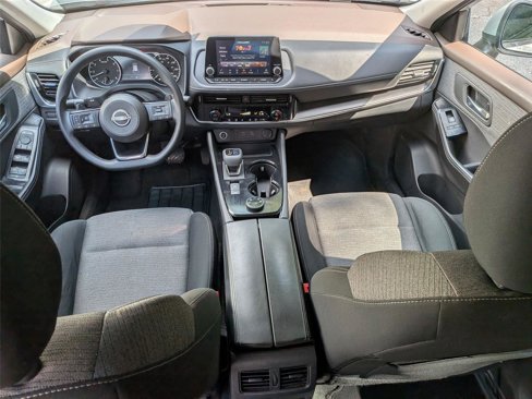 Used 2022 Nissan Rogue SV image 29