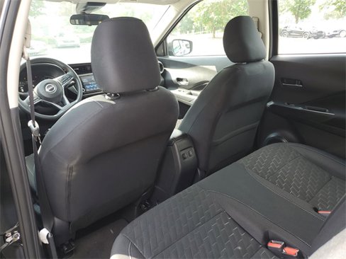 Used 2024 Nissan Kicks SV image 12
