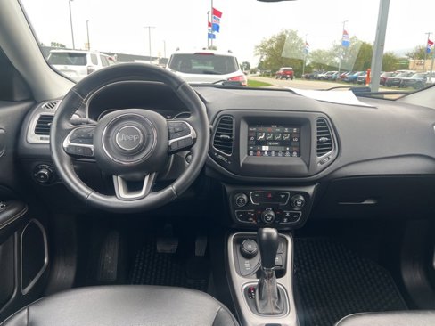 Used 2018 Jeep Compass Latitude w/ Popular Equipment Group image 33