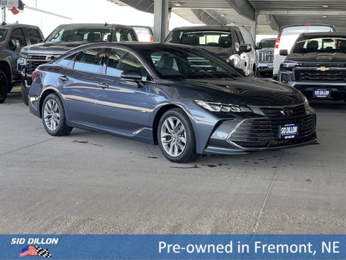 Used 2019 Toyota Avalon XLE image 10