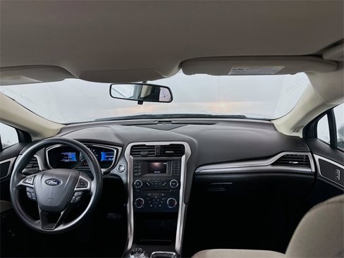 Used 2018 Ford Fusion S image 21